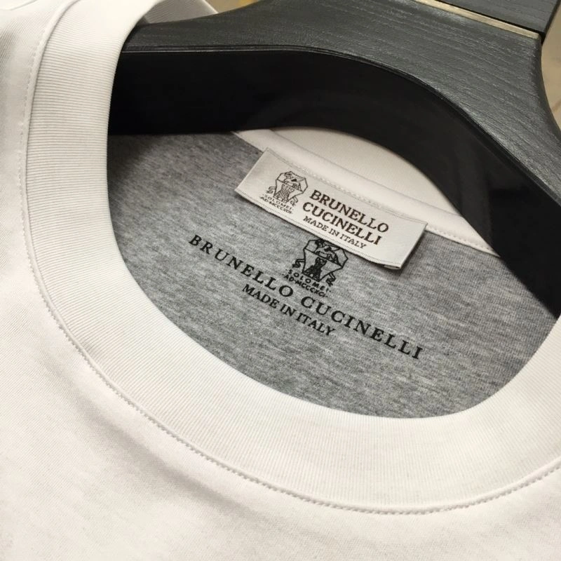UrbanChic Brunello Cucinelli T-Shirts 158643