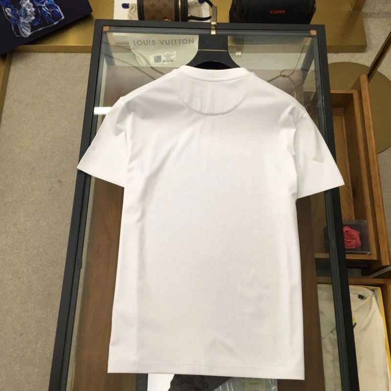 UrbanChic Brunello Cucinelli T-Shirts 158643
