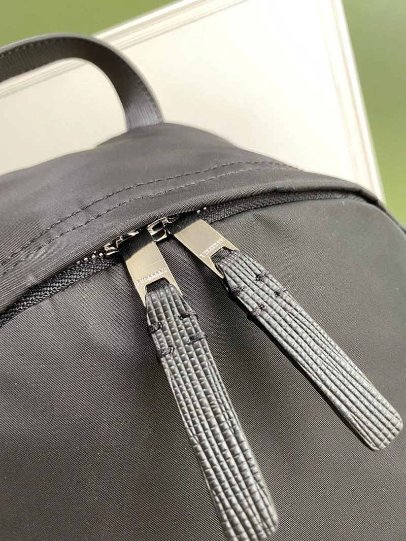 Tailored Burberry Backpacks 38211
