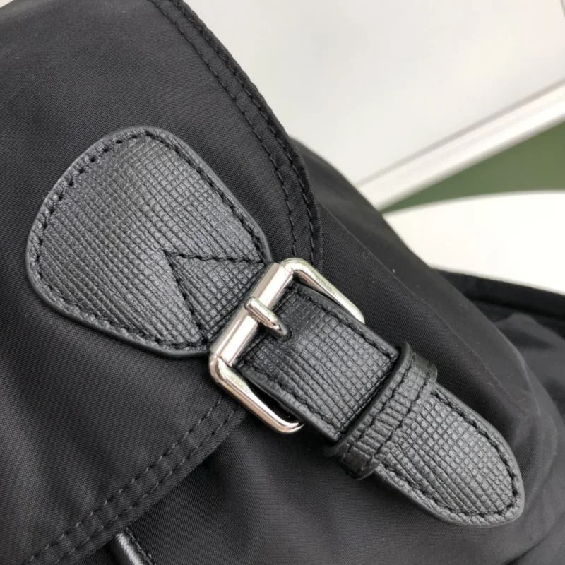 ModernLook Burberry Backpacks 38170