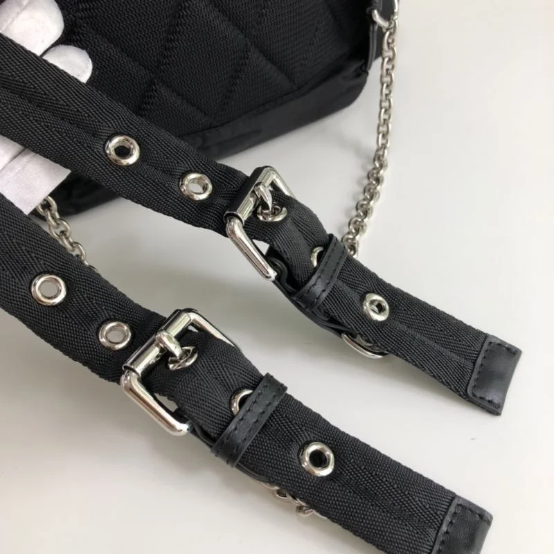 ModernLook Burberry Backpacks 38170