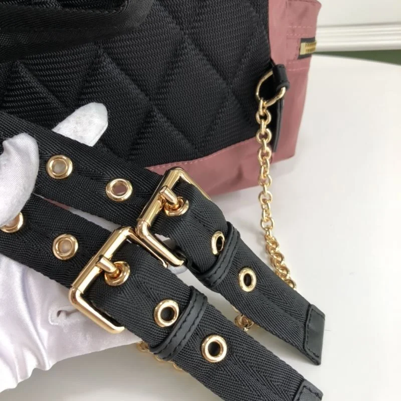 Burberry Backpacks Resilient 38168