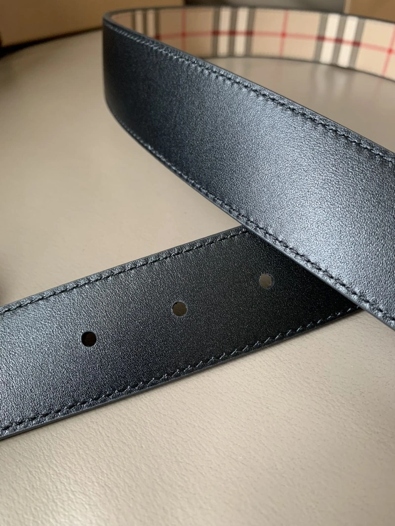 UrbanChic Burberry Belts 283175