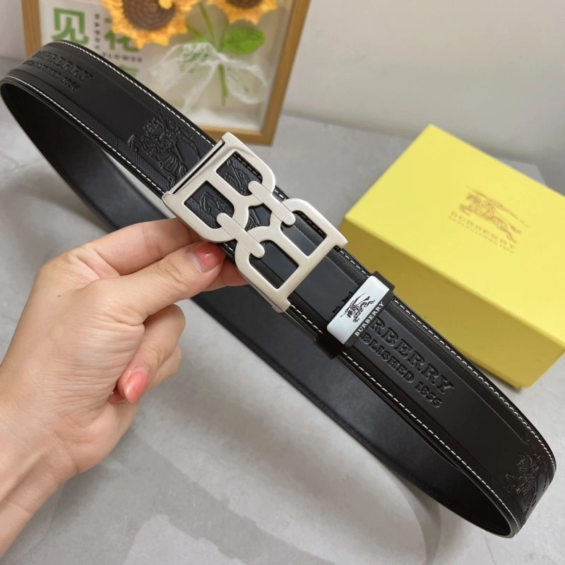 Burberry Belts Vibrant 283316