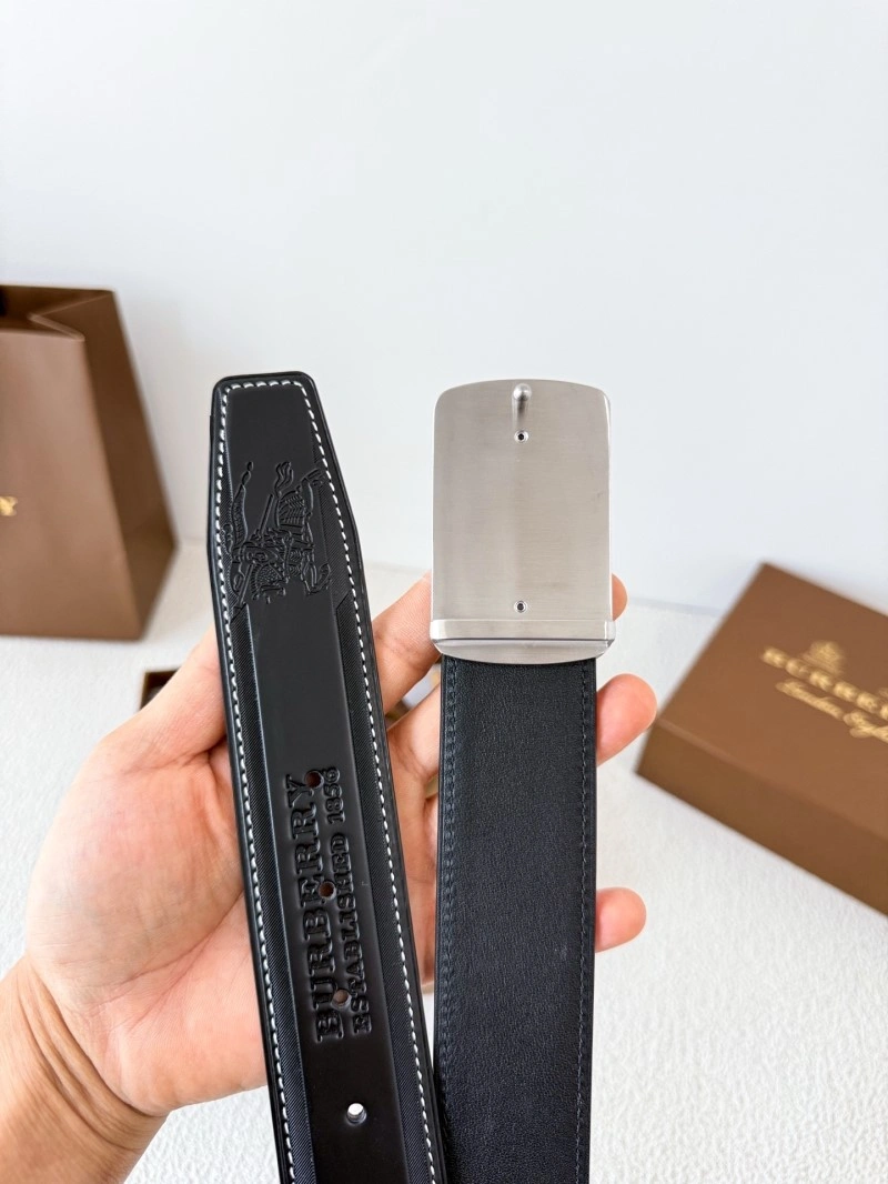 Burberry Belts Practical 283140