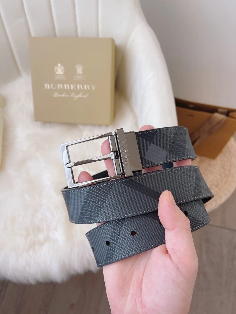 Burberry Belts Compact 283117