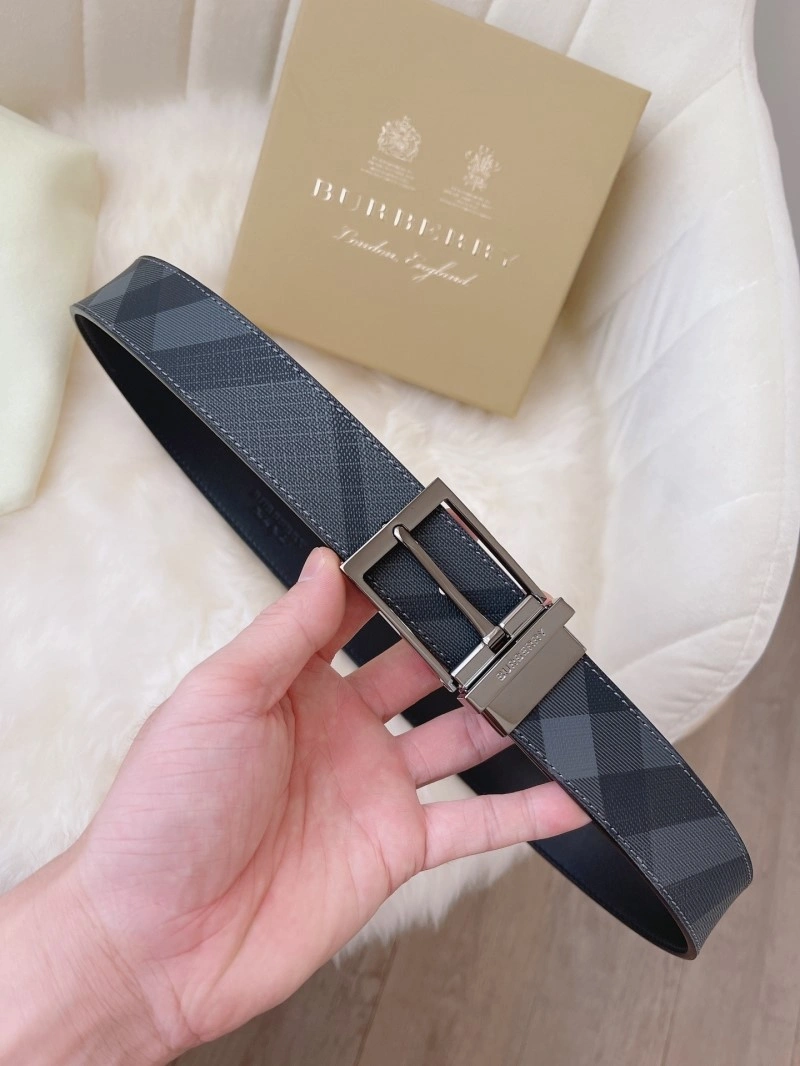 Burberry Belts Compact 283117