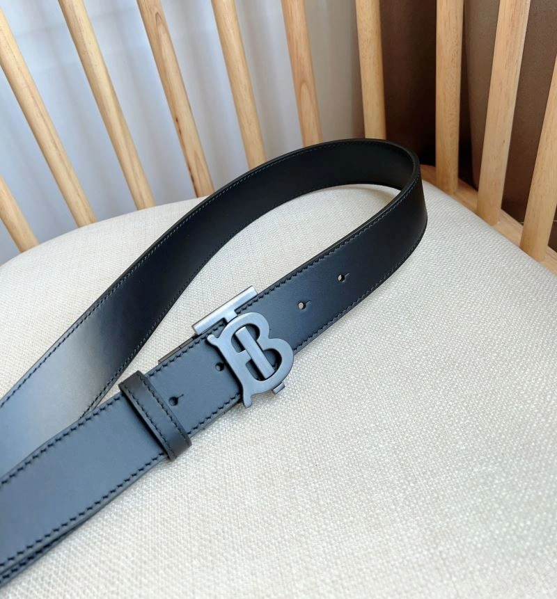 Vibrant Burberry Belts 283581