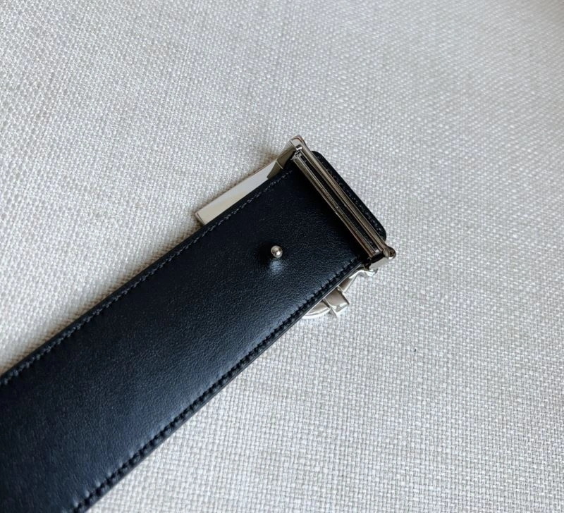 Unisex Burberry Belts 283471