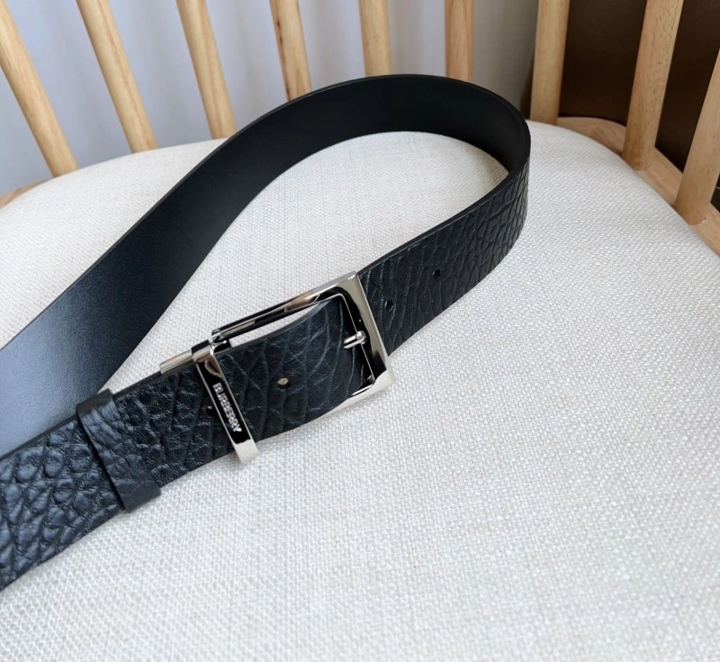 Sporty Burberry Belts 283042