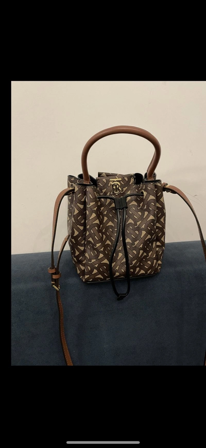 Burberry Bucket Bags Trendsetting 64608