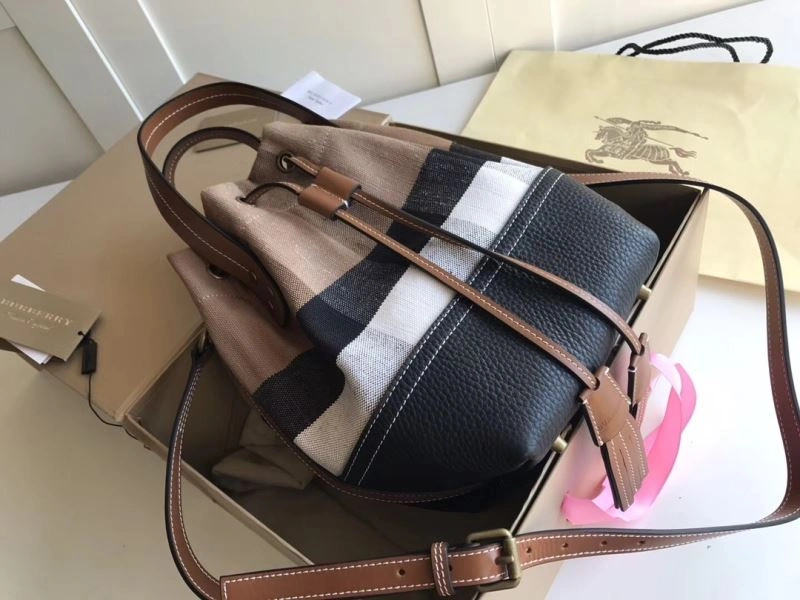 Burberry Bucket Bags Attractive 64602