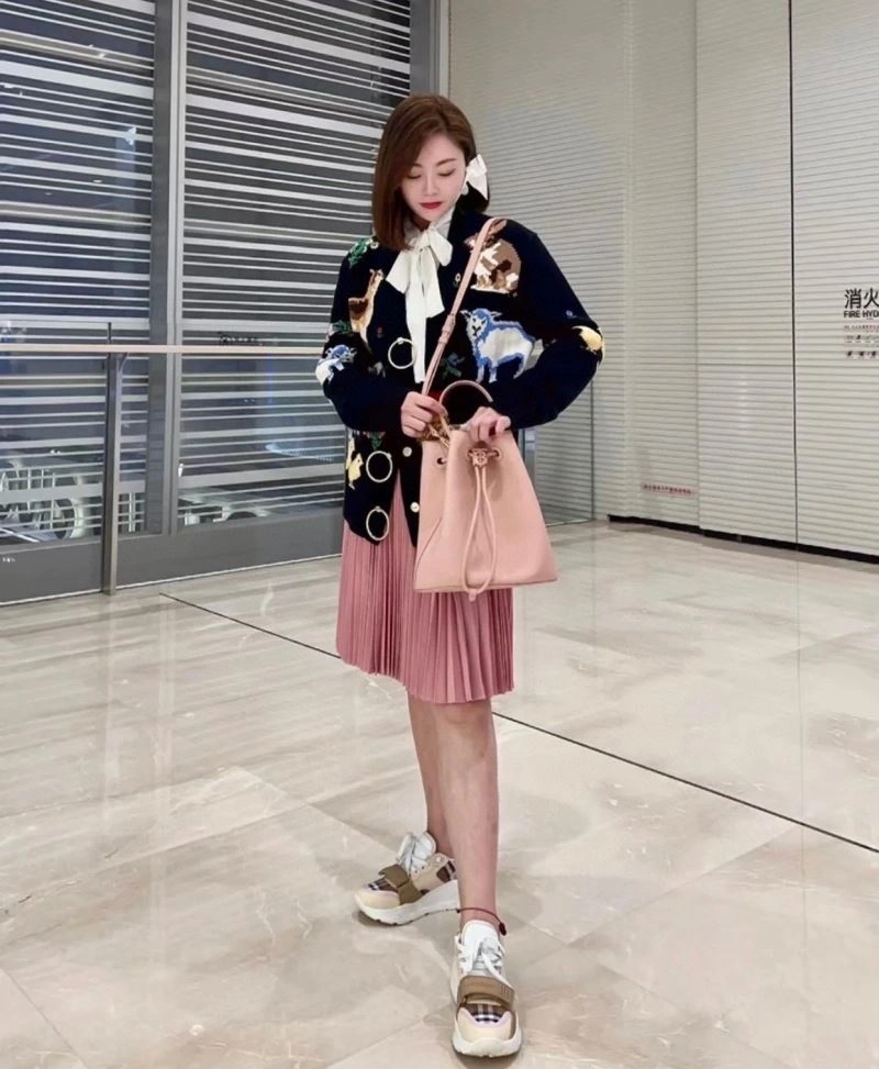 Affordable Burberry Bucket Bags 64598