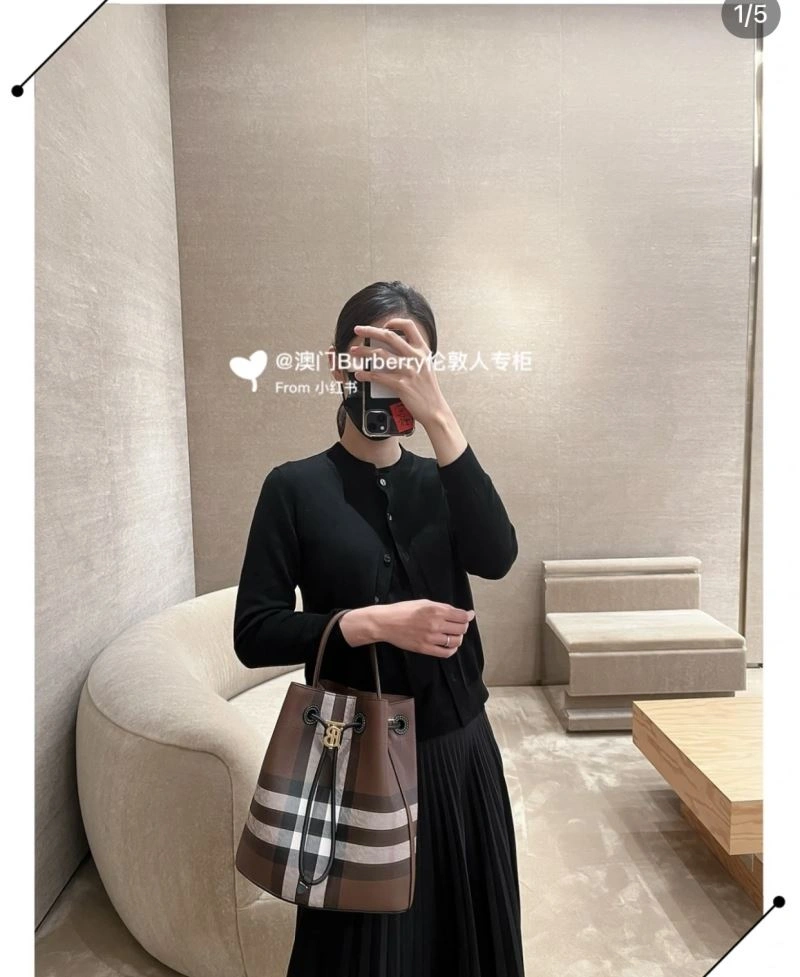 Functional Burberry Bucket Bags 64597