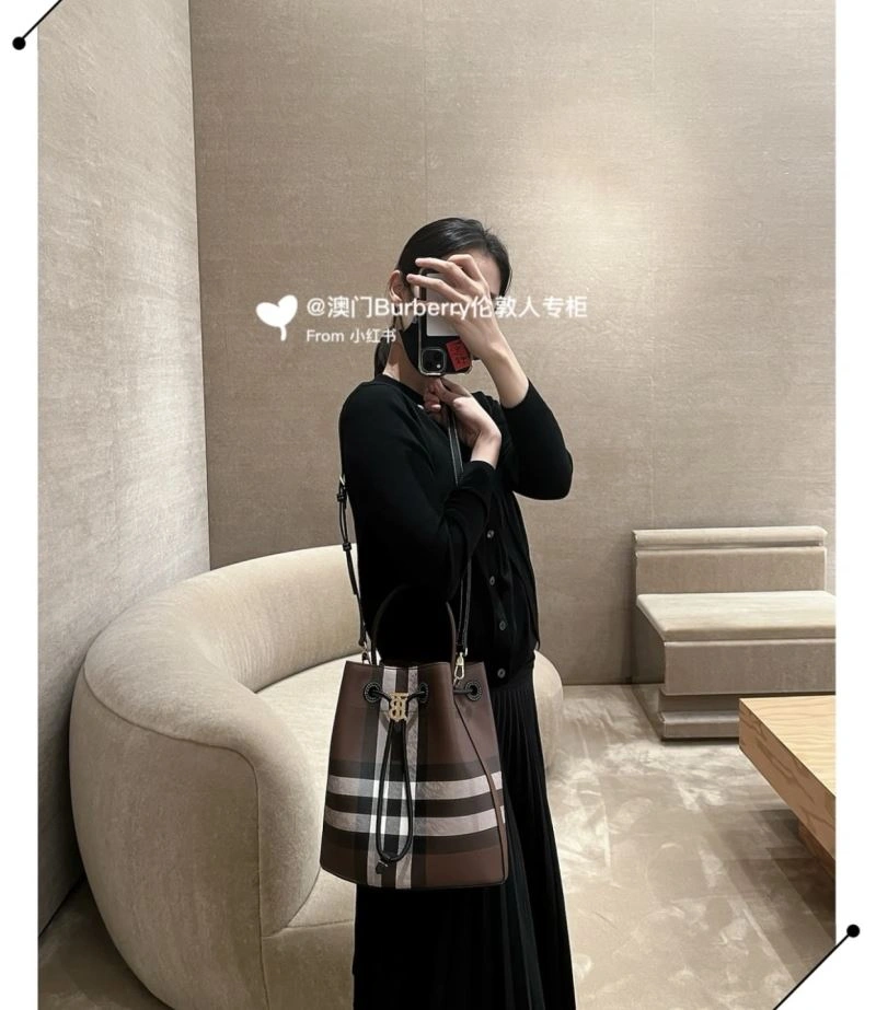 Functional Burberry Bucket Bags 64597