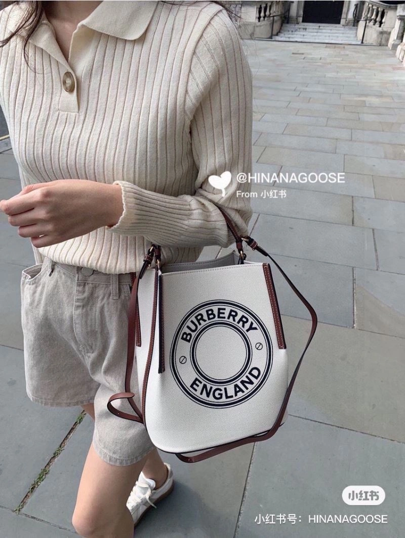 Flexible Burberry Bucket Bags 64712