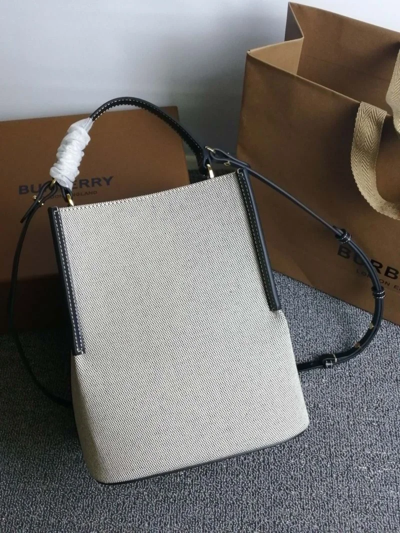 Unisex Burberry Bucket Bags 51757