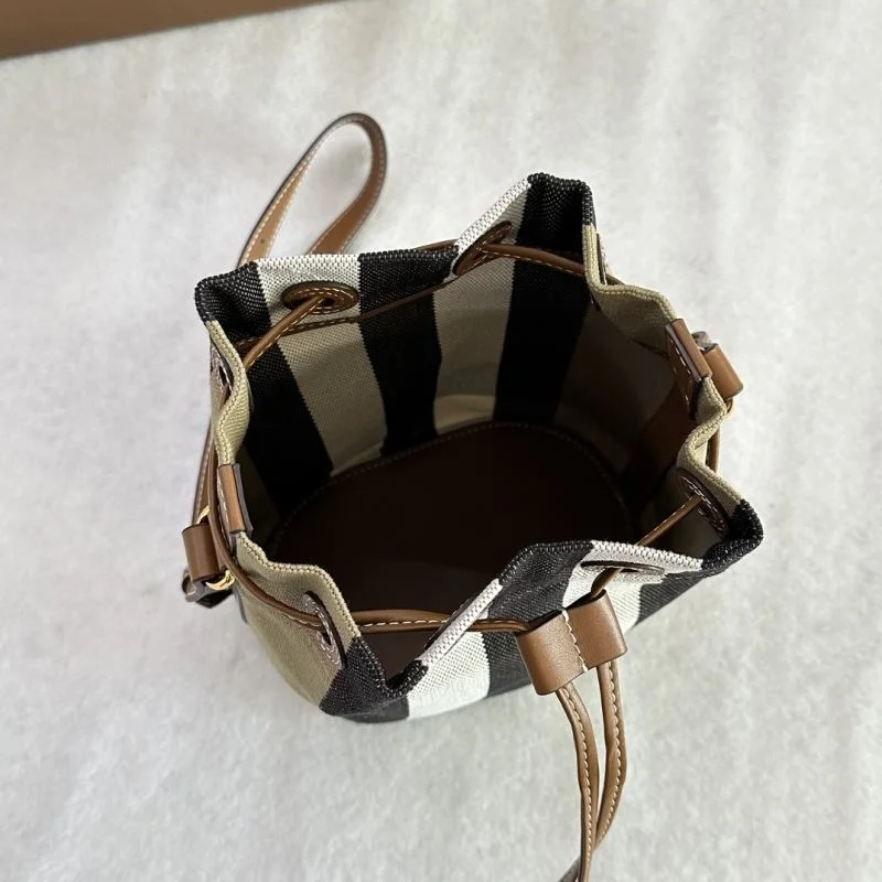 Burberry Bucket Bags Minimalist 51751