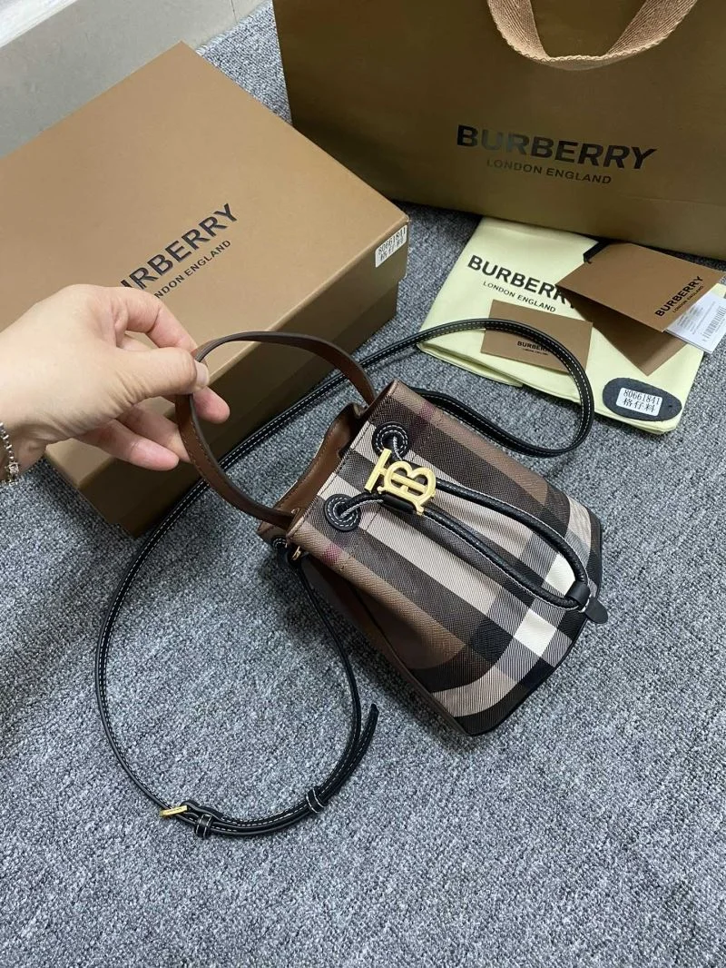 ComfortFit Burberry Bucket Bags 38152