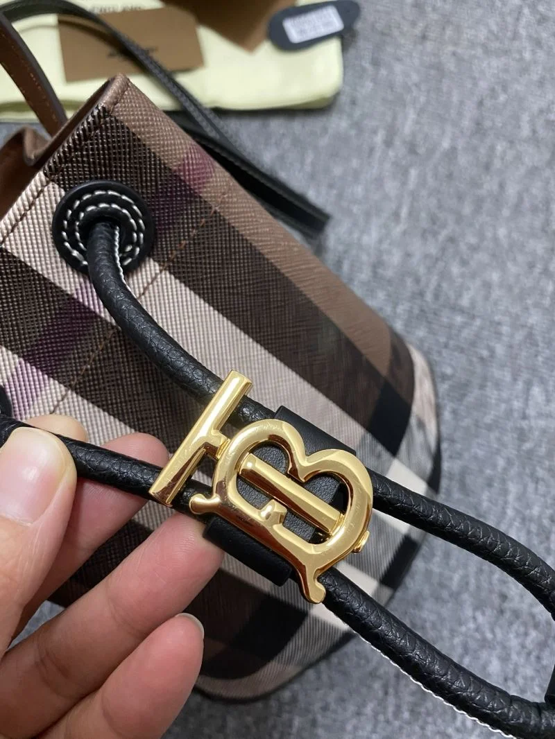 ComfortFit Burberry Bucket Bags 38152