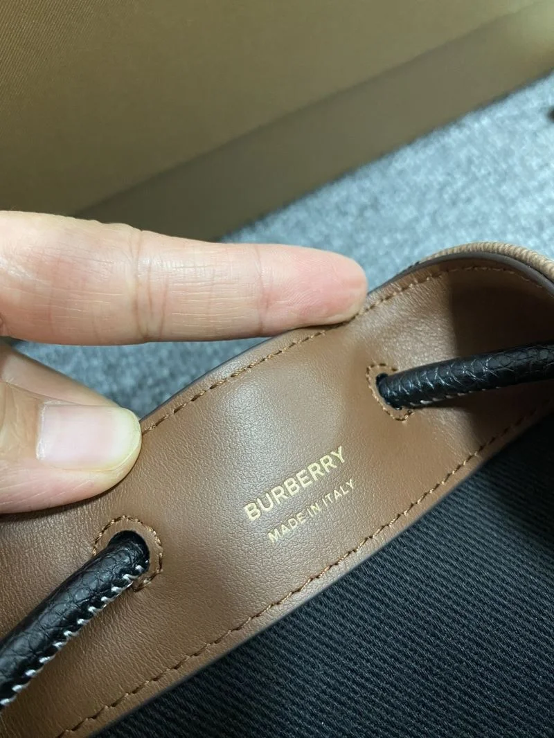 ComfortFit Burberry Bucket Bags 38152