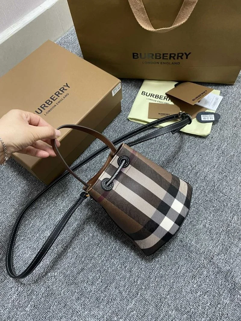 ComfortFit Burberry Bucket Bags 38152