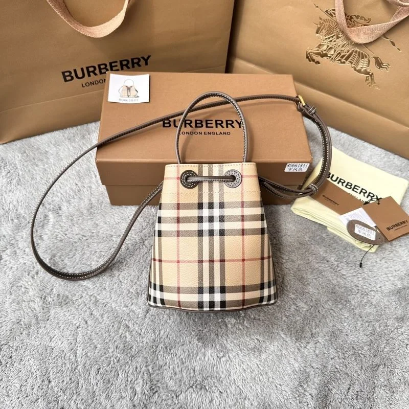 Fashionable Burberry Bucket Bags 38154