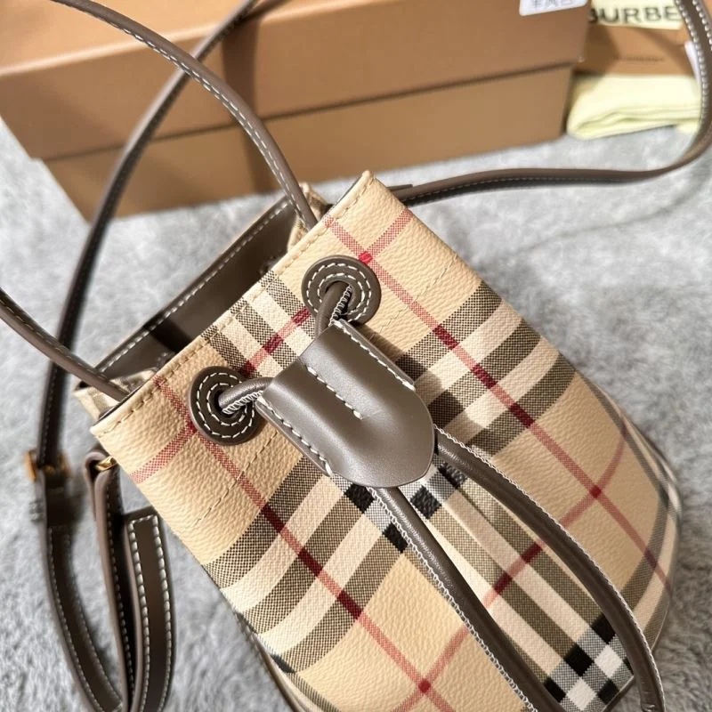 Fashionable Burberry Bucket Bags 38154