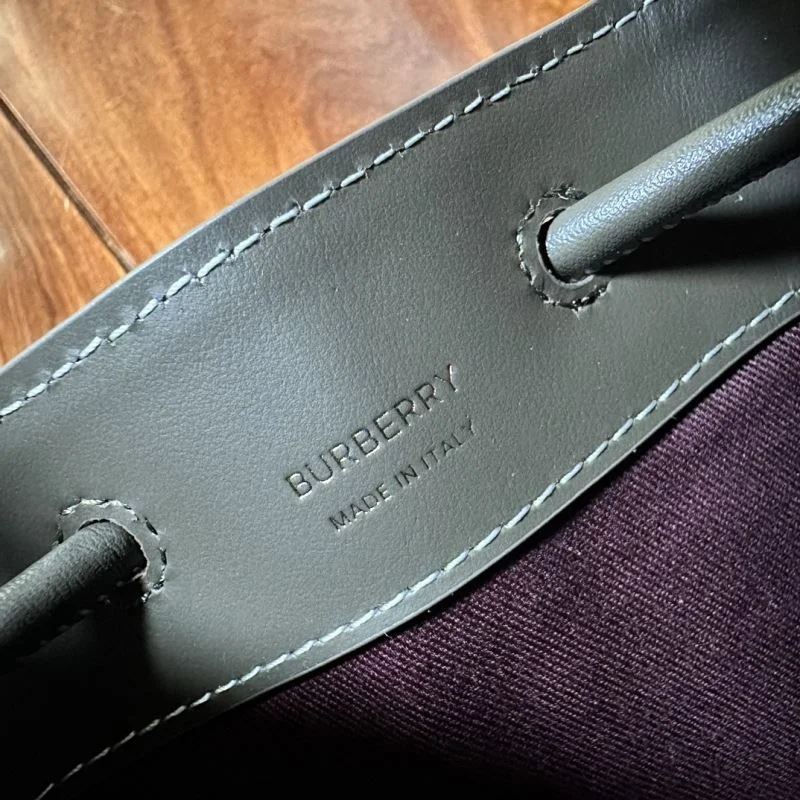 Fashionable Burberry Bucket Bags 38154