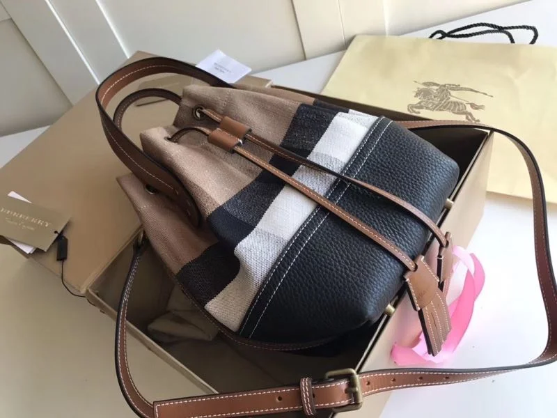 Burberry Bucket Bags Supportive 38135