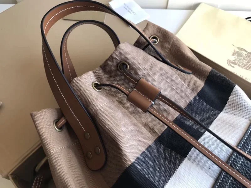 Burberry Bucket Bags Supportive 38135