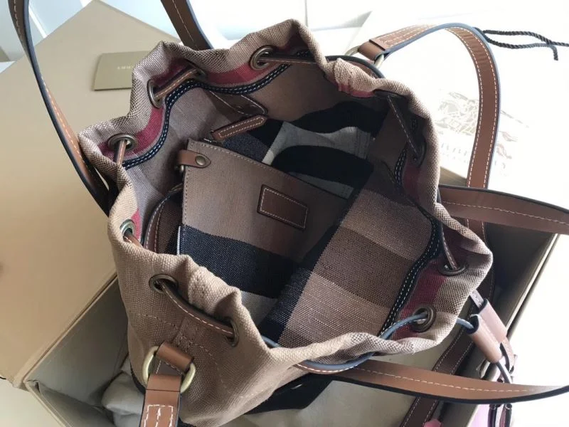 Burberry Bucket Bags Supportive 38135