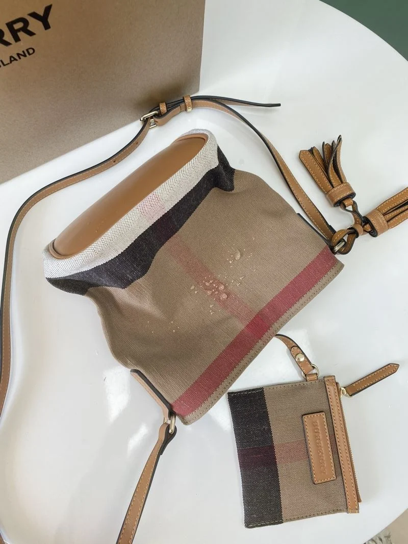 Burberry Bucket Bags FreshLook 38160