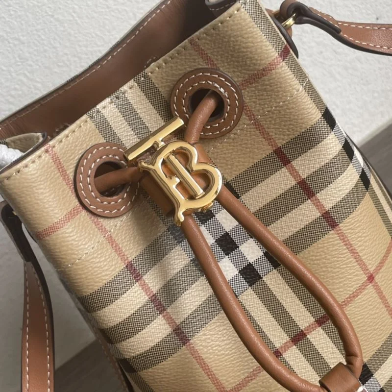 Tailored Burberry Bucket Bags 38153