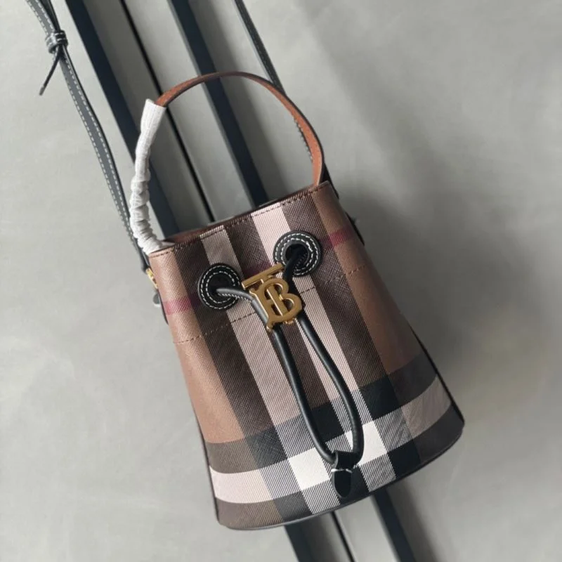 Fashionable Burberry Bucket Bags 38148