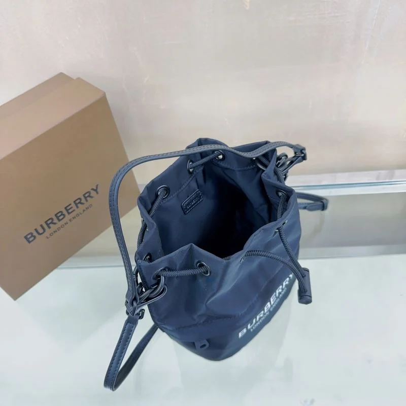 ZeroBulk Burberry Bucket Bags 38157