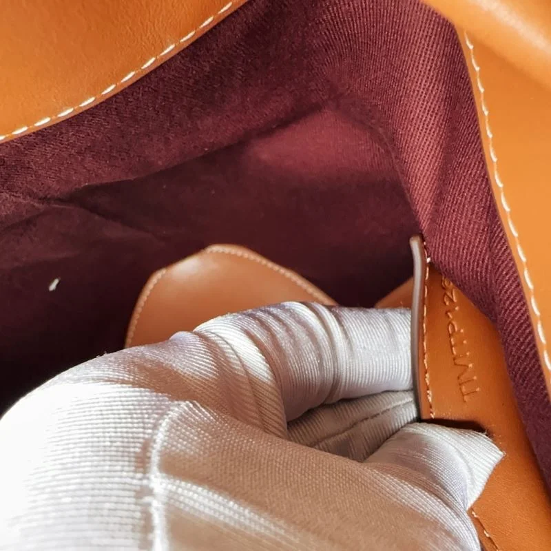 Burberry Bucket Bags Comfortable 38151