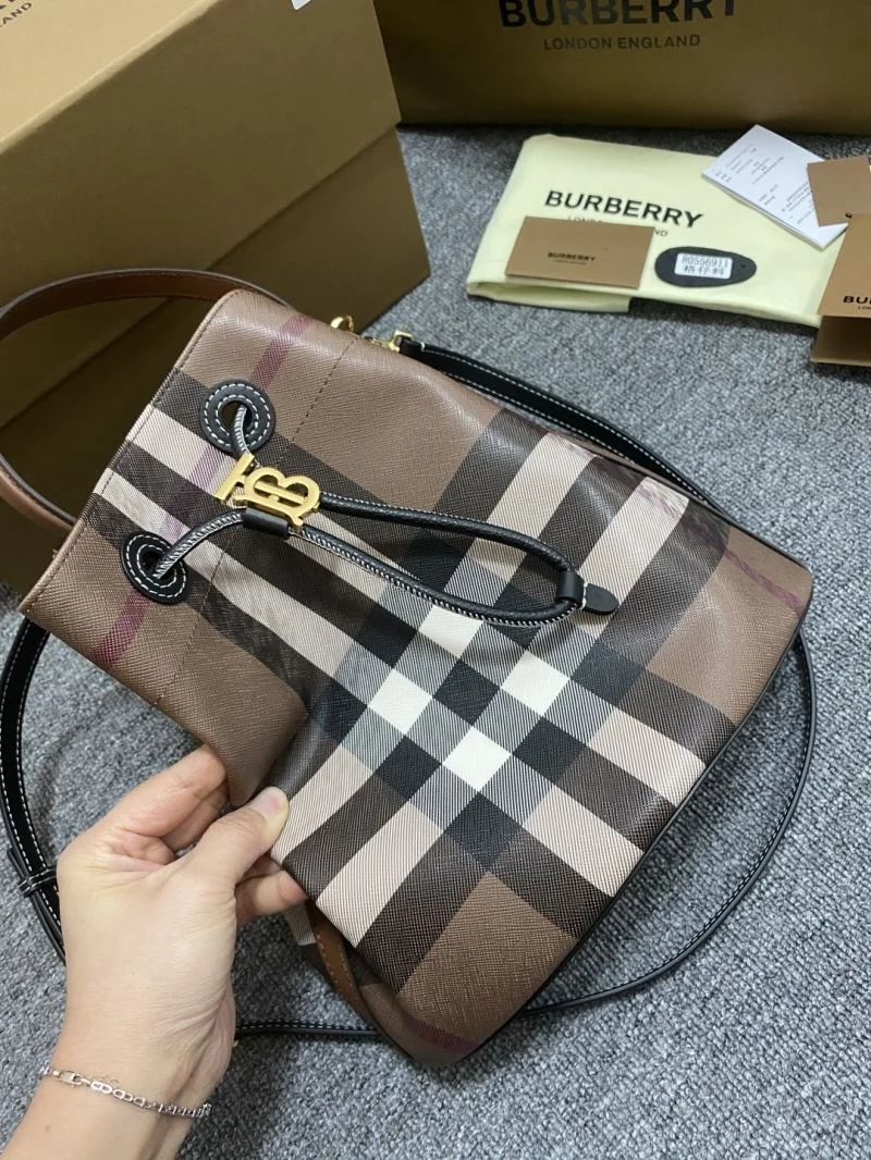 Flexible Burberry Bucket Bags 38140