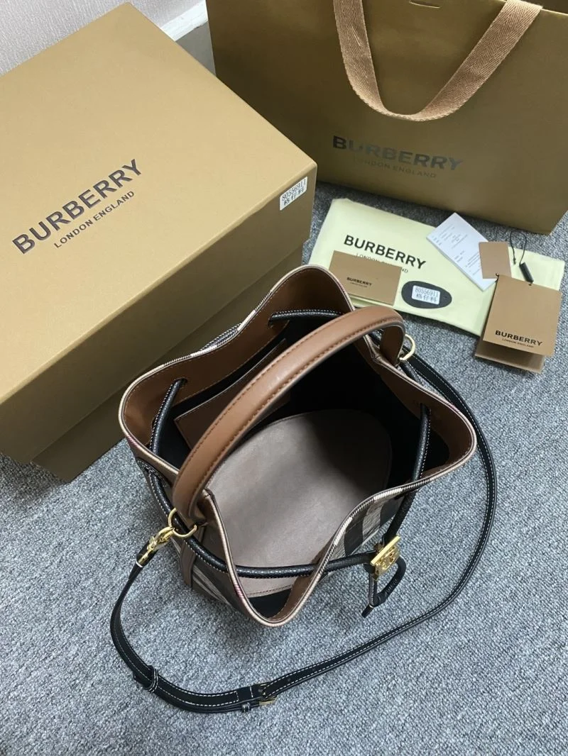 Flexible Burberry Bucket Bags 38140