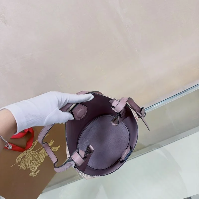 Stretchable Burberry Bucket Bags 38144