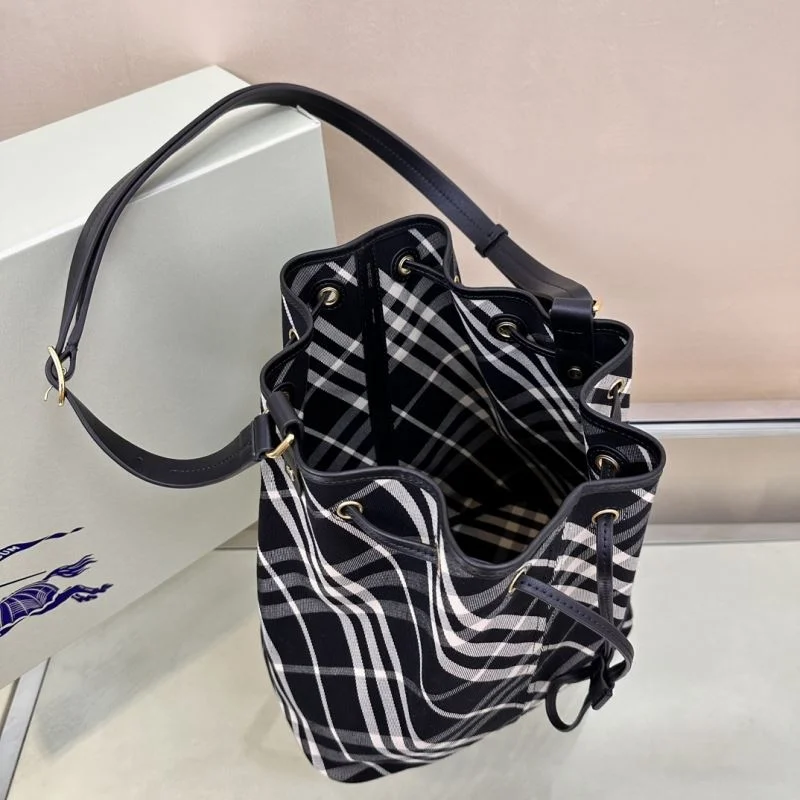 Affordable Burberry Bucket Bags 38136
