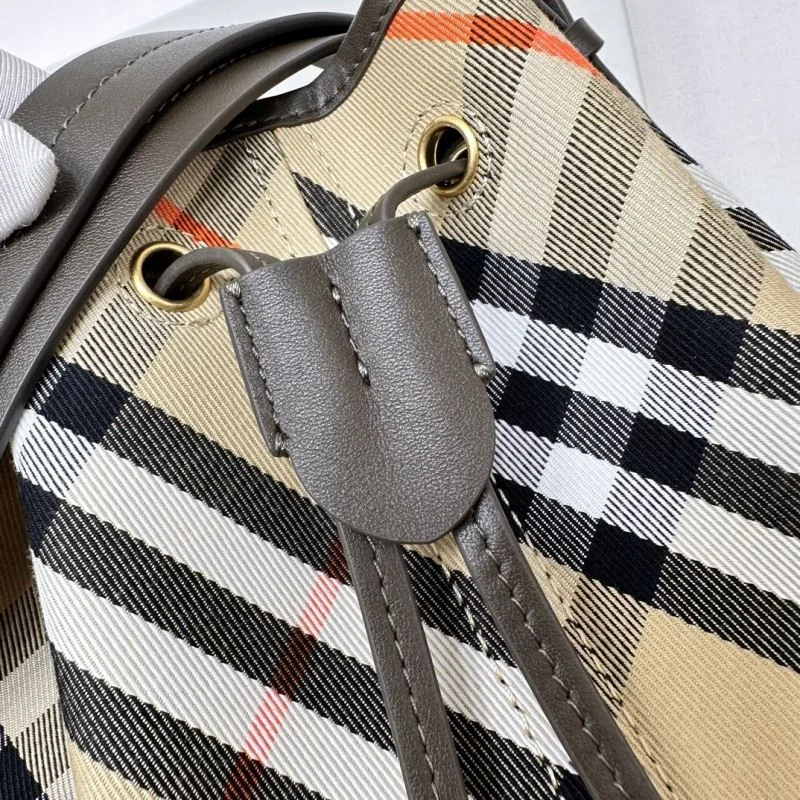 Burberry Bucket Bags Cozy 38128