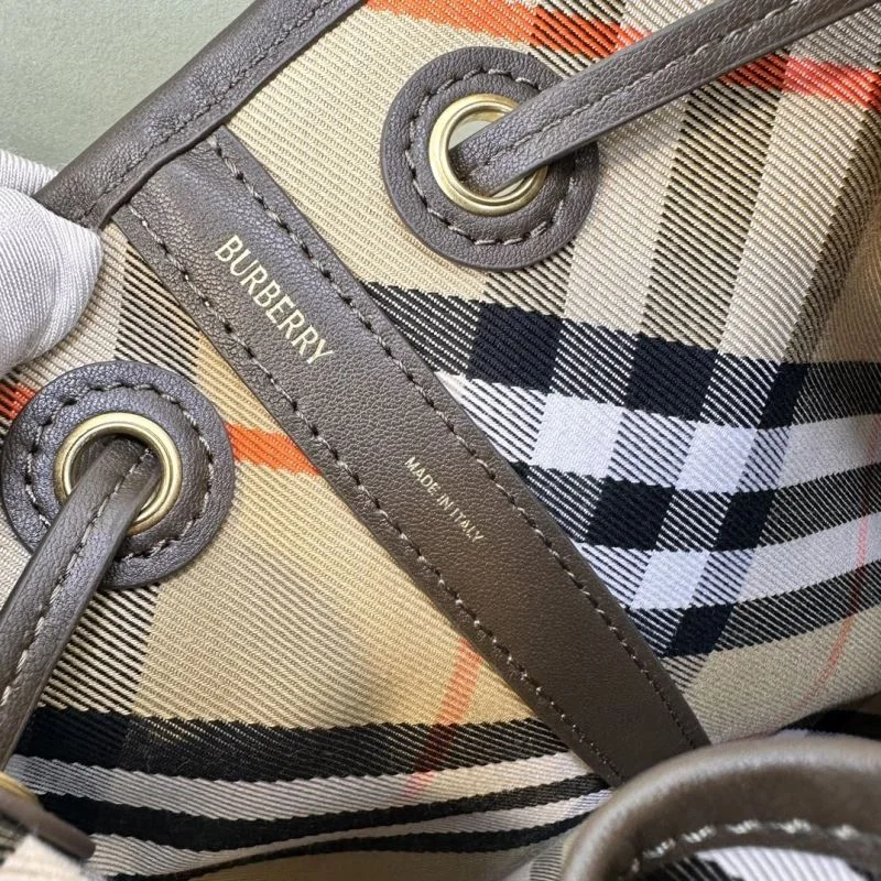 Burberry Bucket Bags Cozy 38128