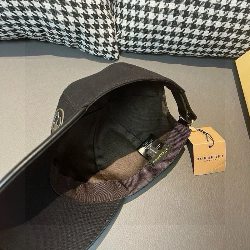 Burberry Caps Sleek 261561