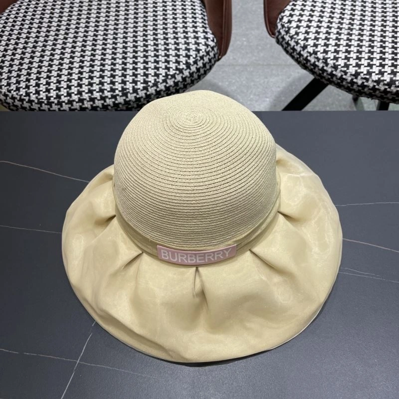Burberry Caps Chic 260543