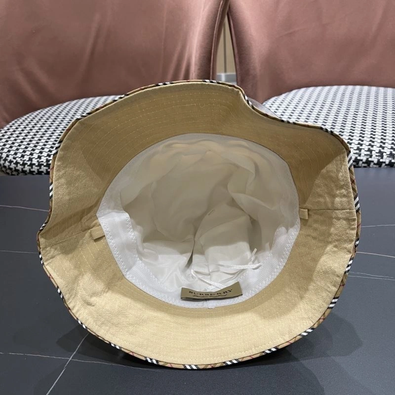 Burberry Caps TechFriendly 260542