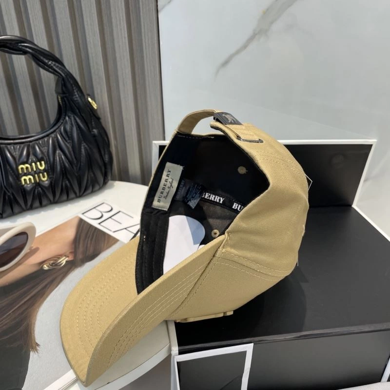Flexible Burberry Caps 260527