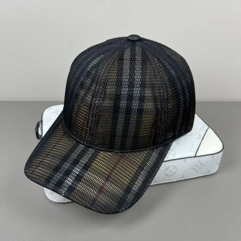 Burberry Caps OnTrend 260518