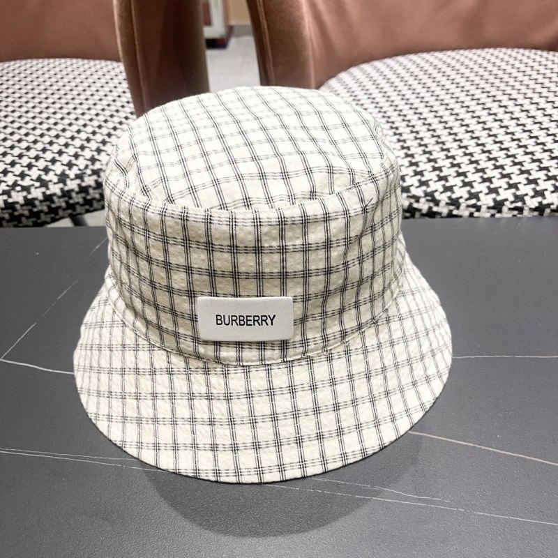Versatile Burberry Caps 260508