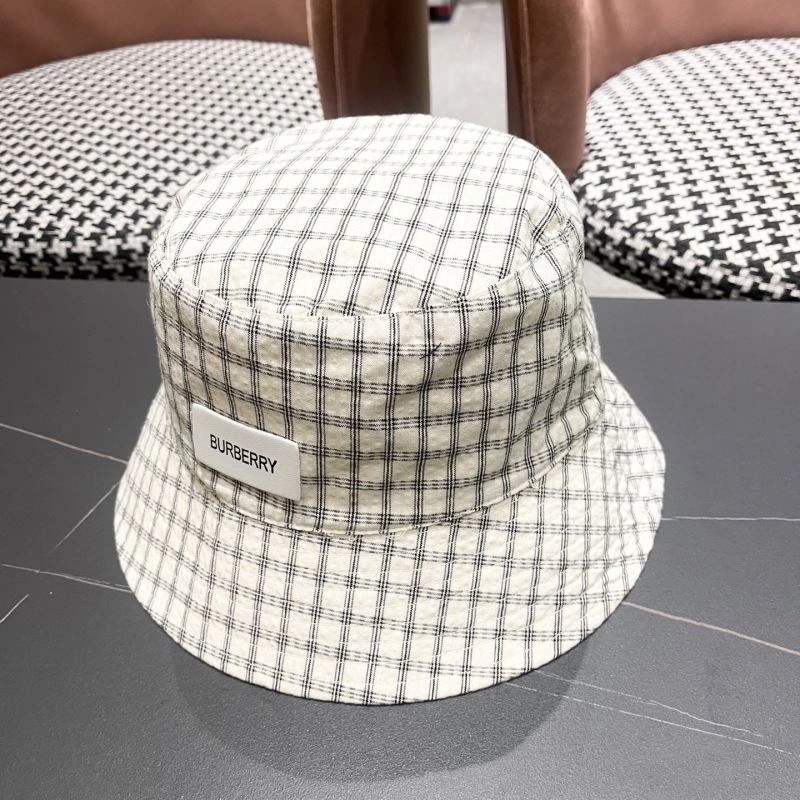 Versatile Burberry Caps 260508